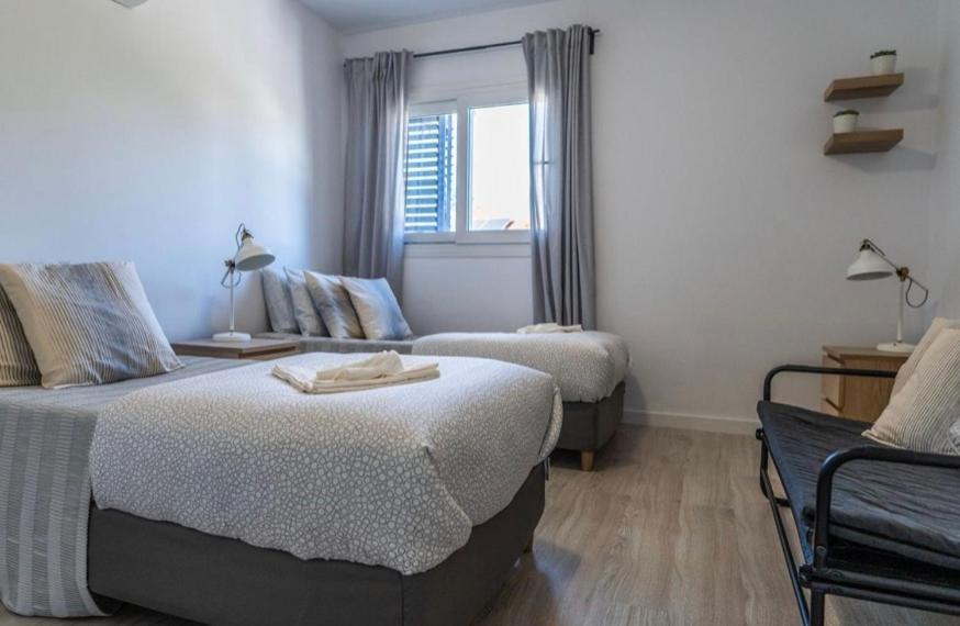 Holiday Cosy Home 파포스 외부 사진